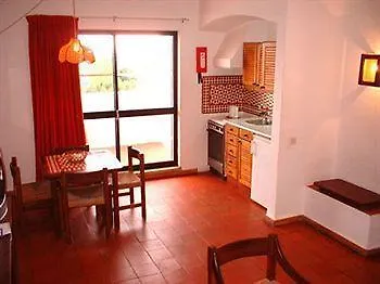 אלבופיירה Vilanova Resort פארק נופש