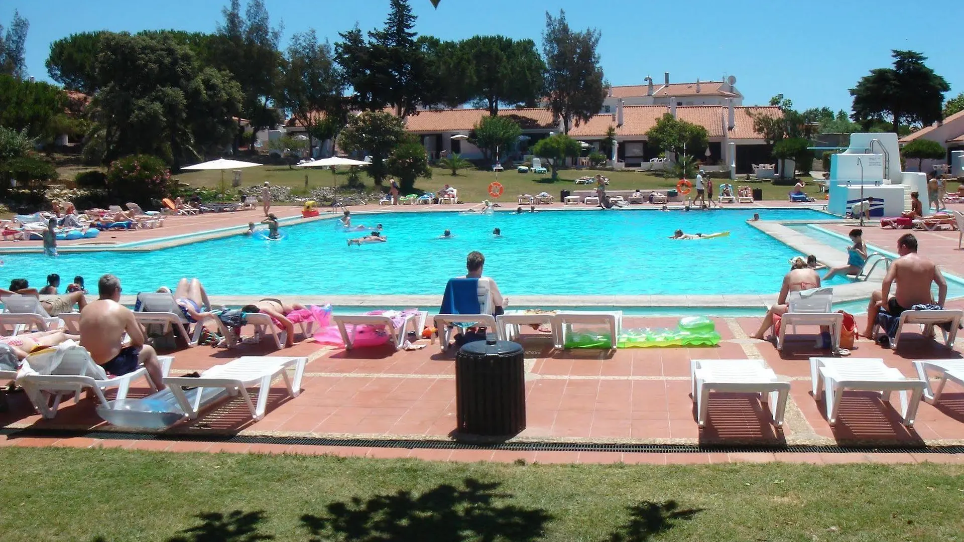 *** פארק נופש אלבופיירה Vilanova Resort פורטוגל